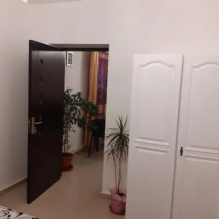 Апартаменти Duplex Cu Gradina