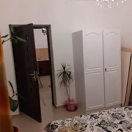 Duplex Cu Gradina Апартаменти Брашов