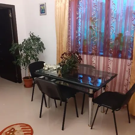 Duplex Cu Gradina Брашов